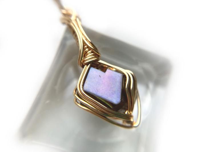 天川村産 レインボーガーネット 高品質原石磨きペンダントトップ | 5枚目