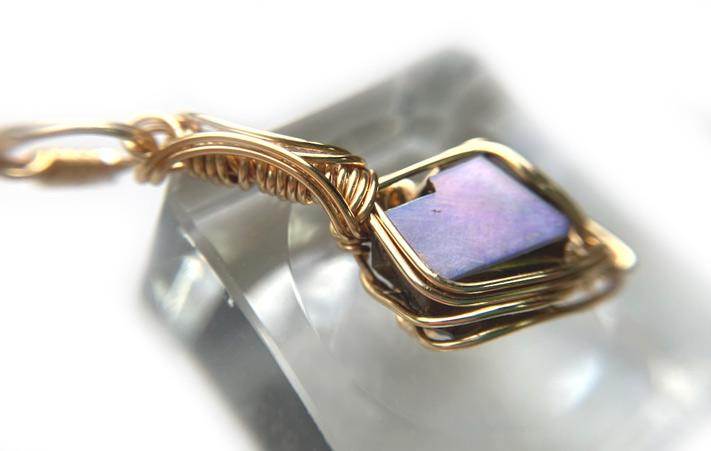 天川村産 レインボーガーネット 高品質原石磨きペンダントトップ | 6枚目