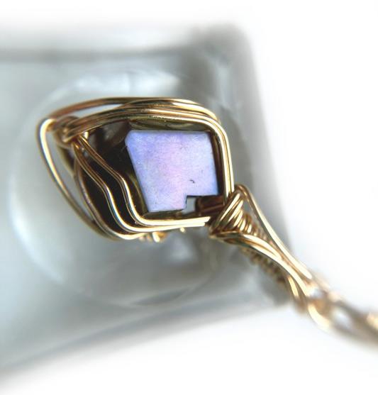 天川村産 レインボーガーネット 高品質原石磨きペンダントトップ | 9枚目