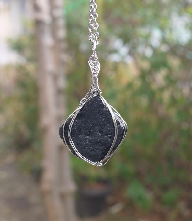 チベタンテクタイト ペンダント | 2枚目