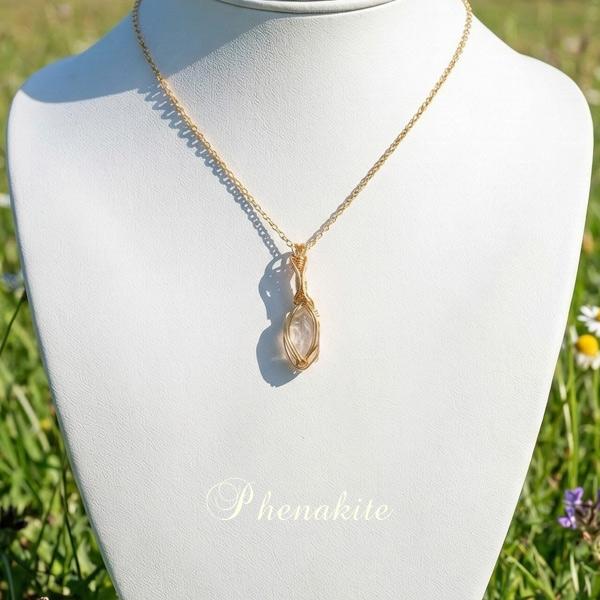 ロシア産 フェナカイト ペンダント 証明書付き 14kgf＊