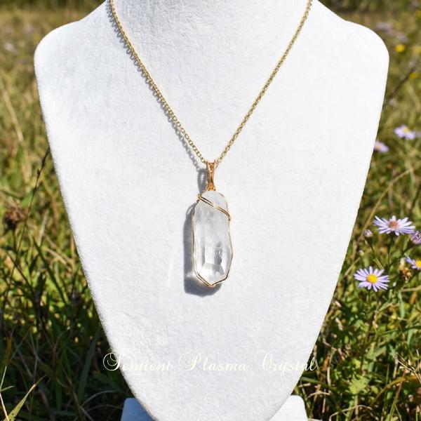 センティエントプラズマクリスタル ペンダントトップ