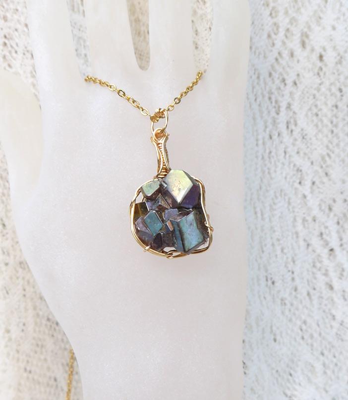 天川村産 レインボーガーネット 高品質クラスターペンダントトップ | 2枚目