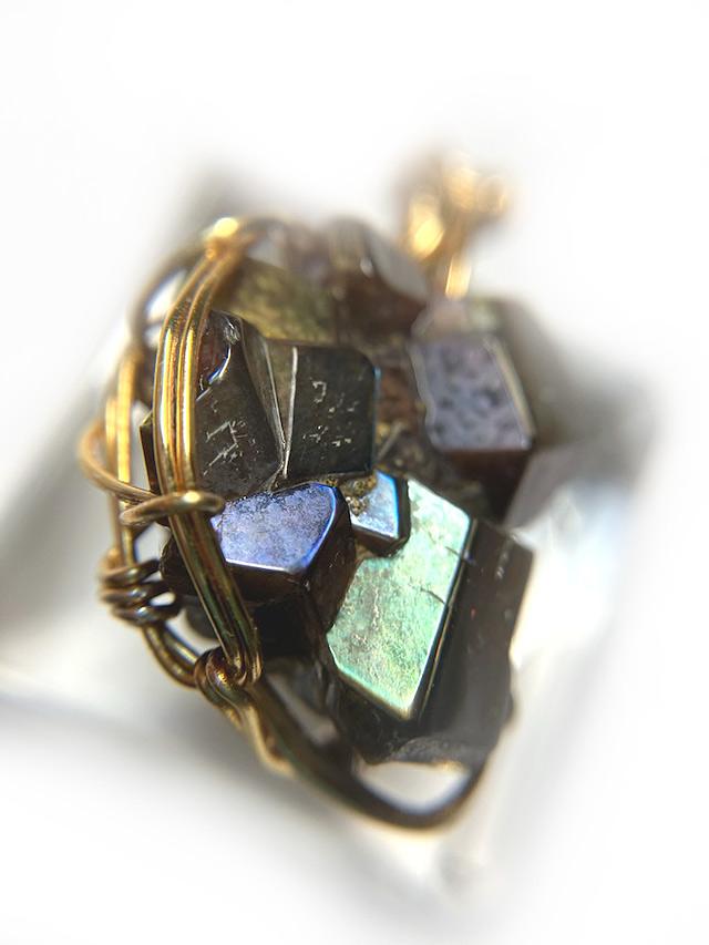 天川村産 レインボーガーネット 高品質クラスターペンダントトップ | 9枚目