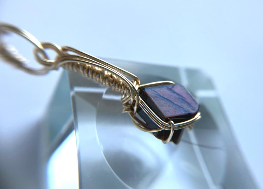 天川村産 レインボーガーネット 高品質原石磨きペンダントトップ | 6枚目