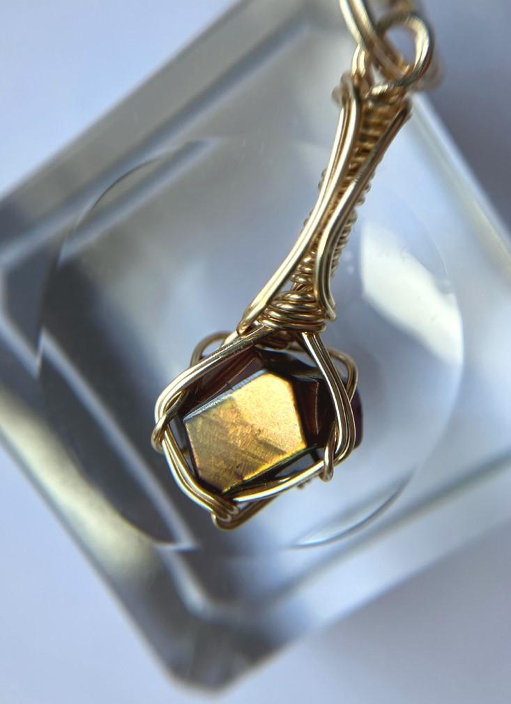 天川村産 レインボーガーネット 高品質原石磨きペンダントトップ | 6枚目