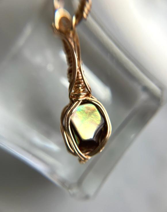 天川村産 レインボーガーネット 高品質原石磨きペンダントトップ | 3枚目