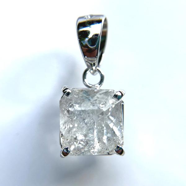 ベリロナイト ペンダント 1.82ct  Sv925