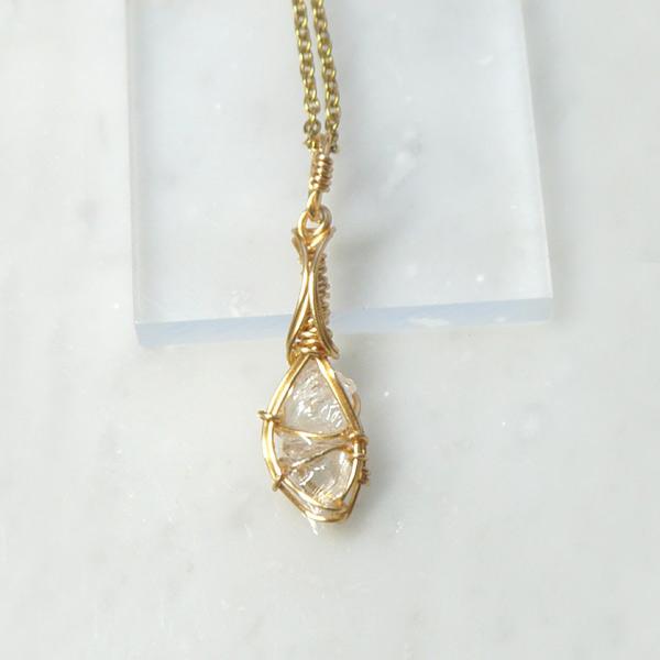 ロシア産 フェナカイト ペンダント 証明書付き 14kgf＊