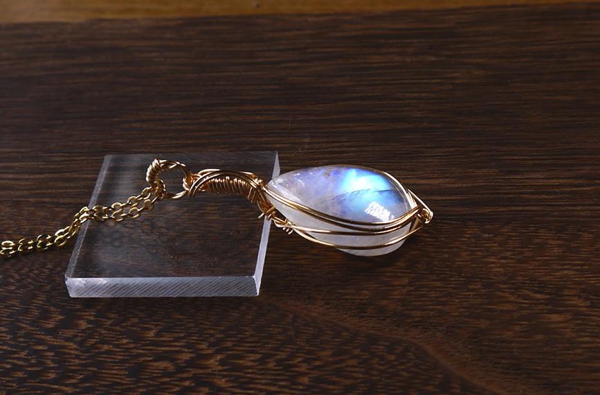 宝石質 レインボームーンストーン ペンダント | 6枚目