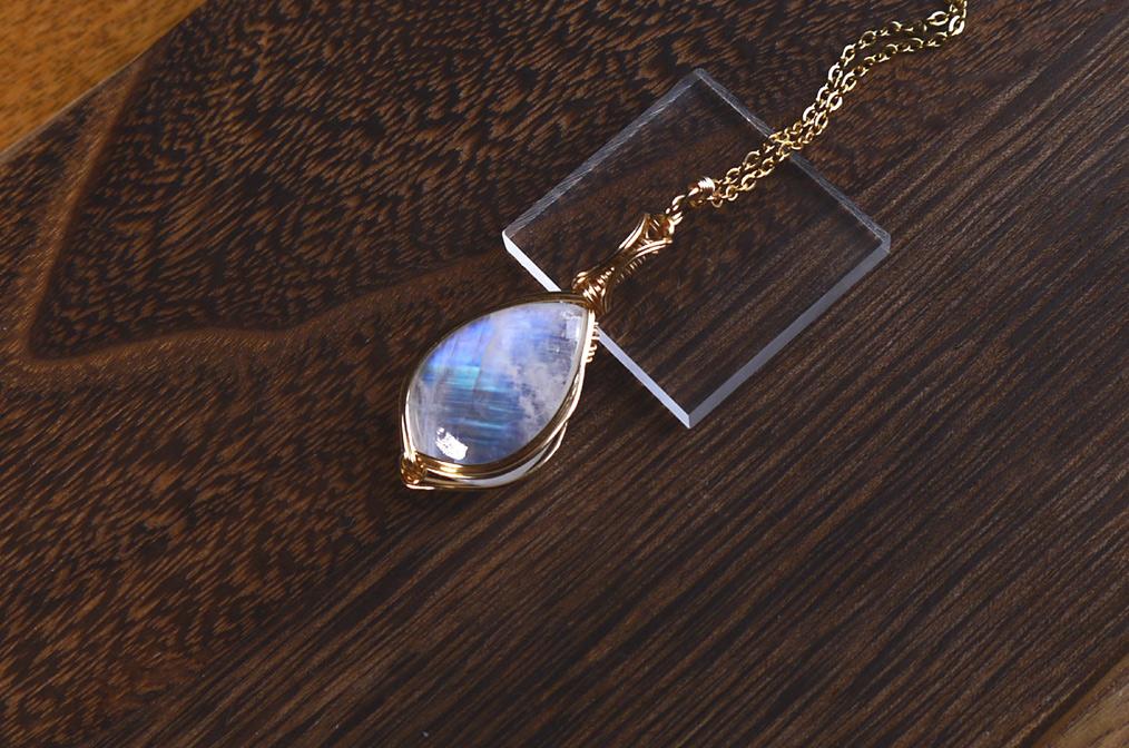 宝石質 レインボームーンストーン ペンダント | 9枚目