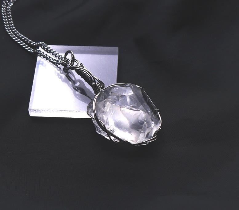 A.Melody♪女史保有 メタモルフォーシス ペンダント 証明書付き | 3枚目