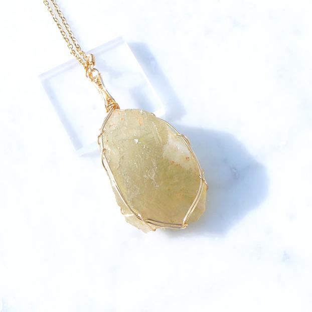 リビアングラス 原石 ペンダントトップ | 2枚目