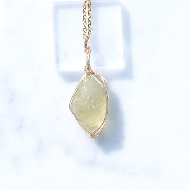 リビアングラス 原石 ペンダントトップ | 2枚目