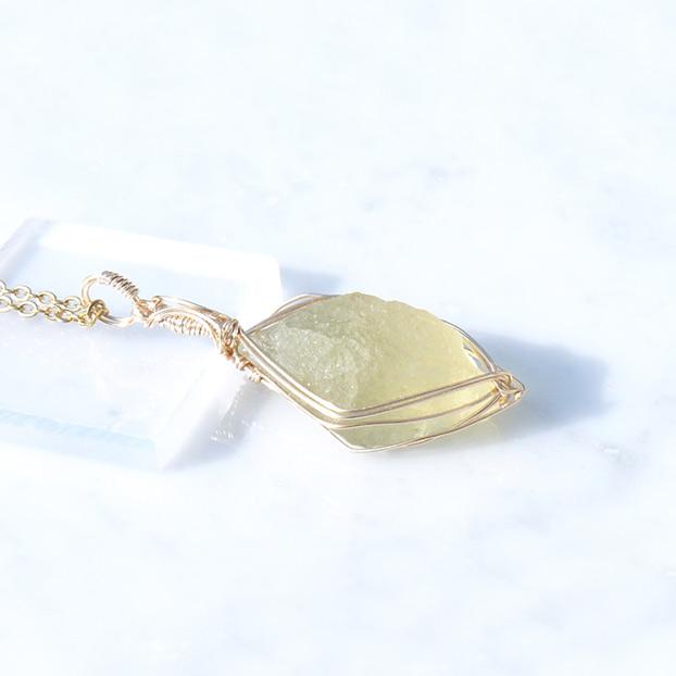 リビアングラス 原石 ペンダントトップ | 8枚目