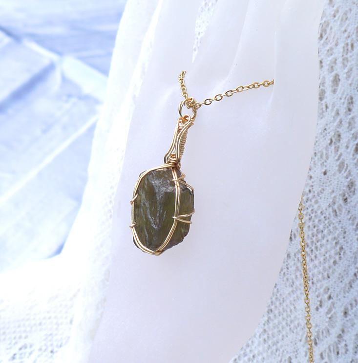 アンダルサイト 原石 ペンダントトップ | 6枚目