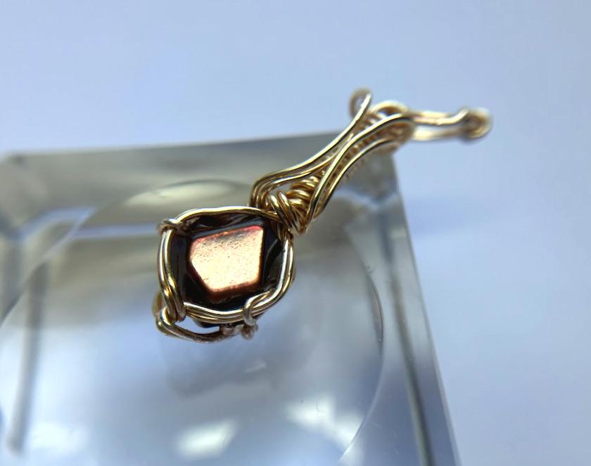 天川村産 レインボーガーネット 高品質原石磨きペンダントトップ | 7枚目