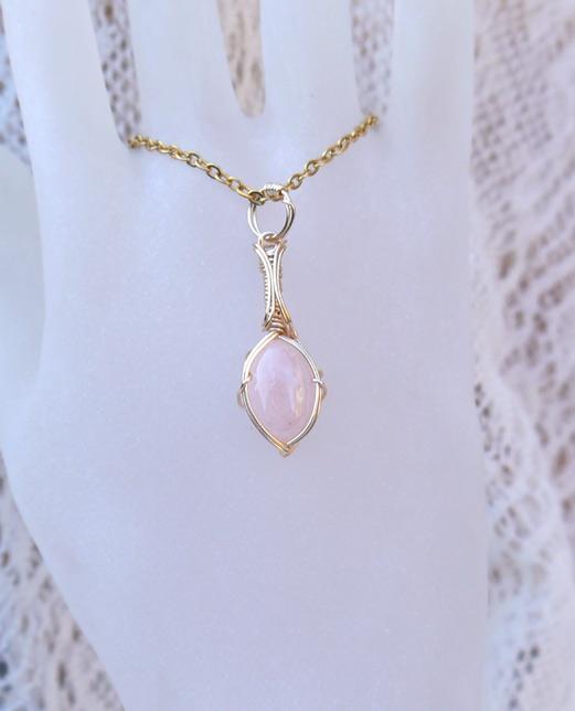 モルガナイト ペンダント | 2枚目